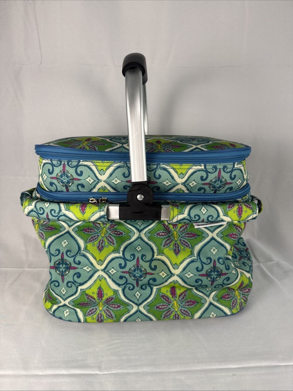 Cost Plus World Market Collapsable Insulated Food Carrier / Picnic Bag Basket